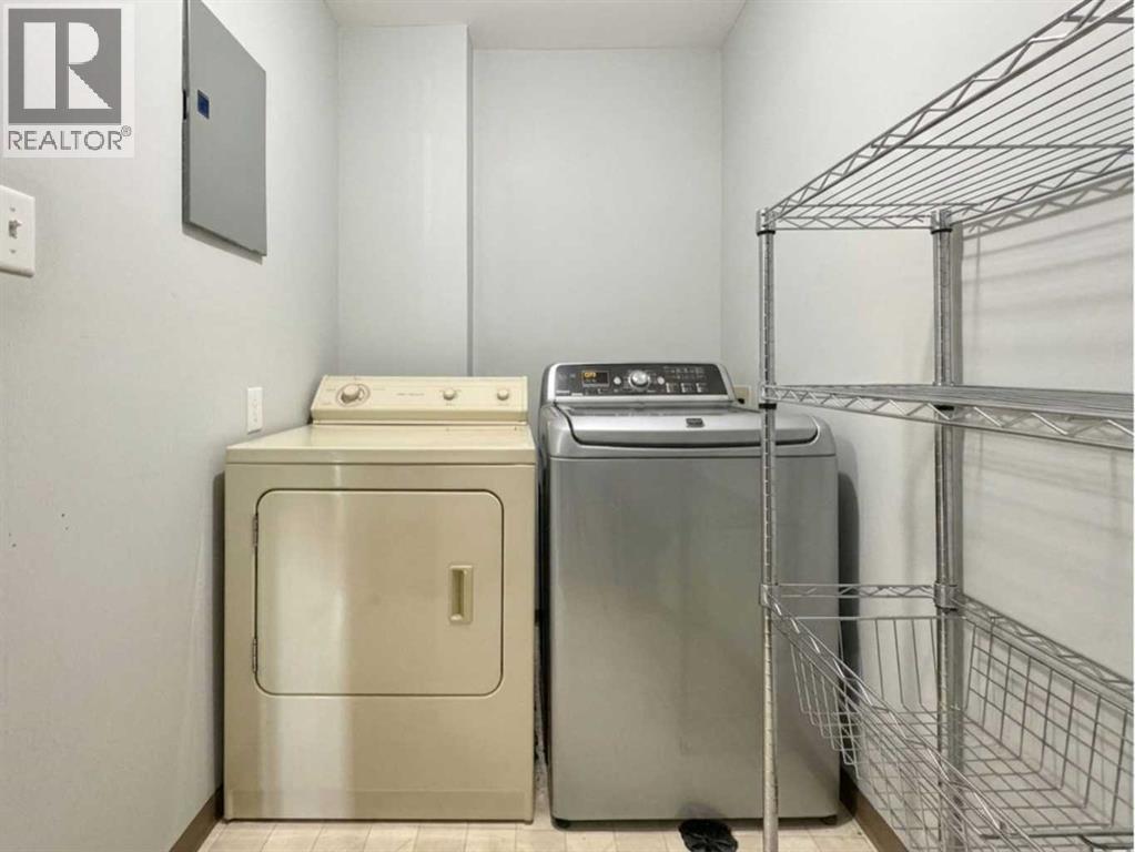 #301 420 Columbia Boulevard W - Image 9