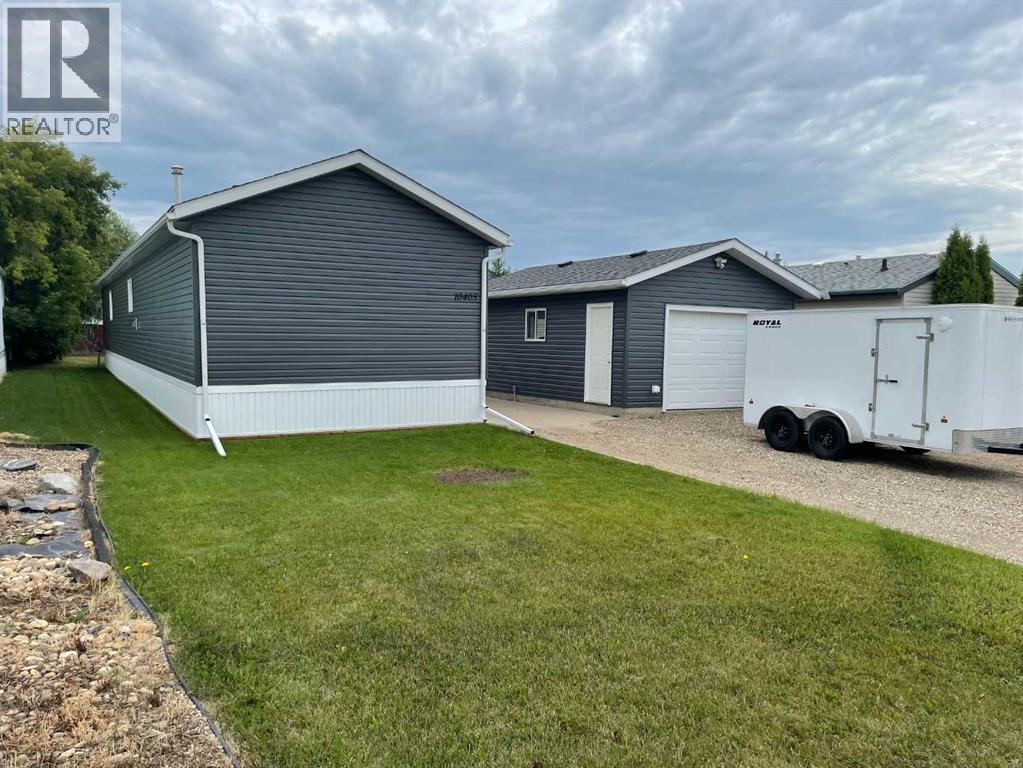 10405 100 Street - Image 18
