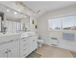 14763 Marine Drive, White Rock, BC V4B1B9 Photo 23