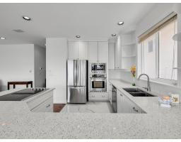 14763 Marine Drive, White Rock, BC V4B1B9 Photo 9