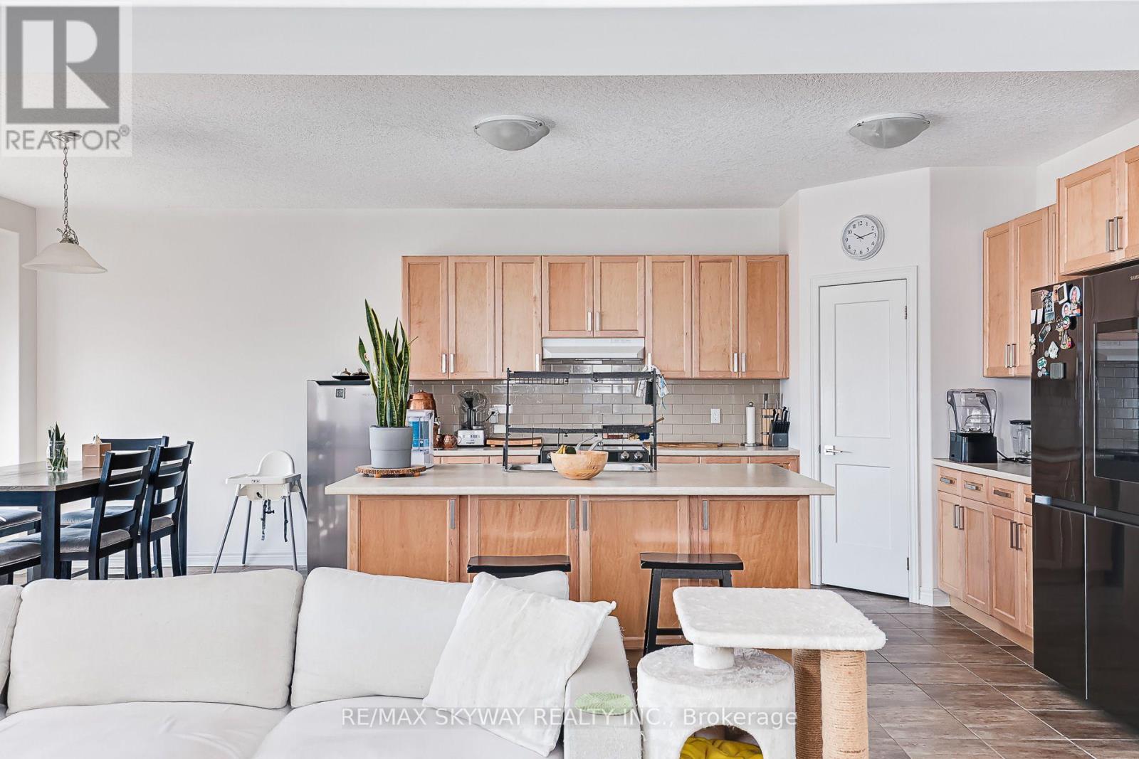 103 PLEWES DRIVE W - 26