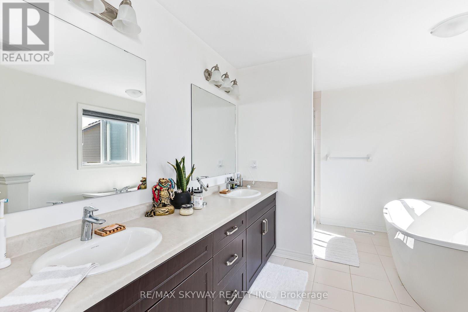 103 PLEWES DRIVE W - 35