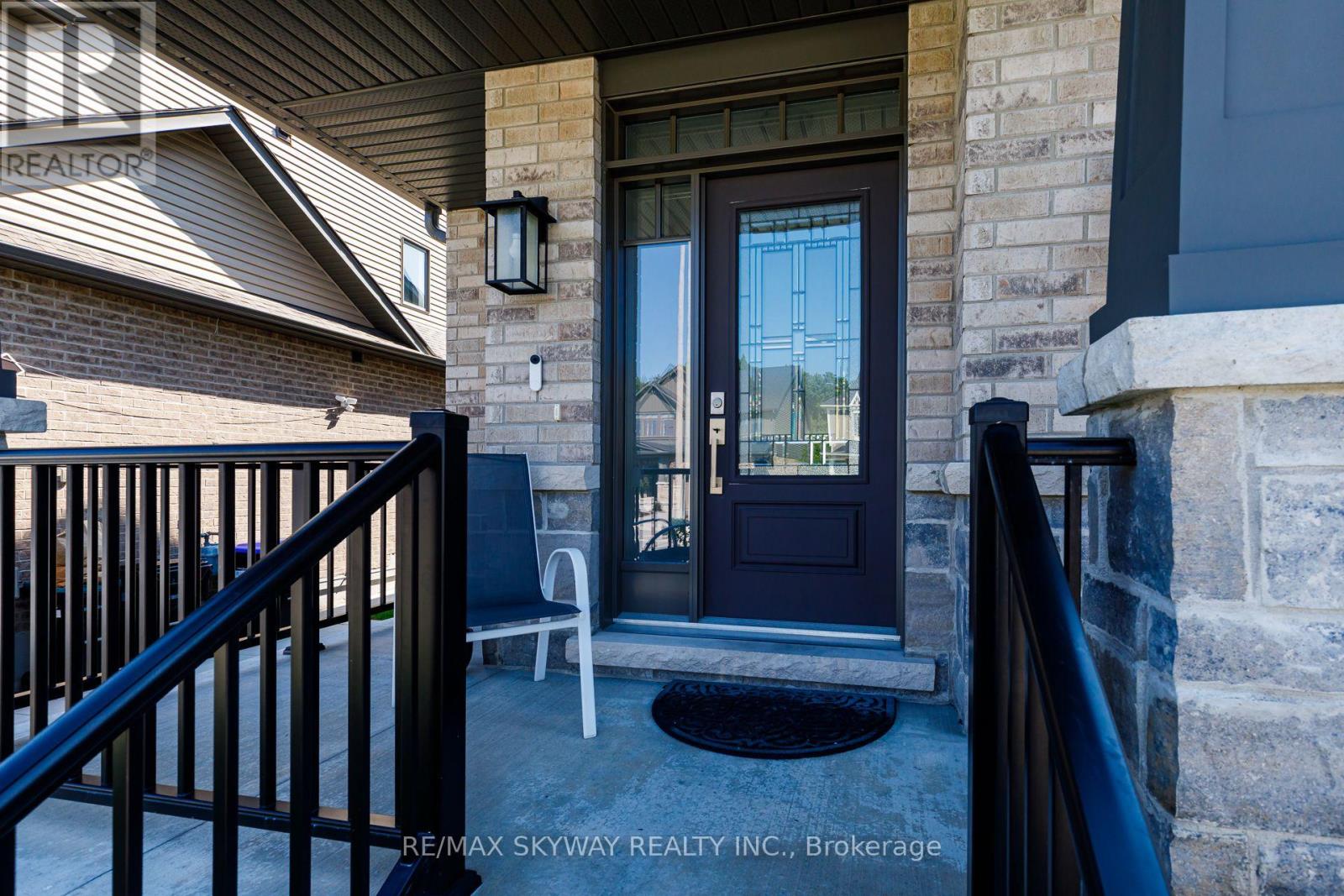 103 PLEWES DRIVE W - 5