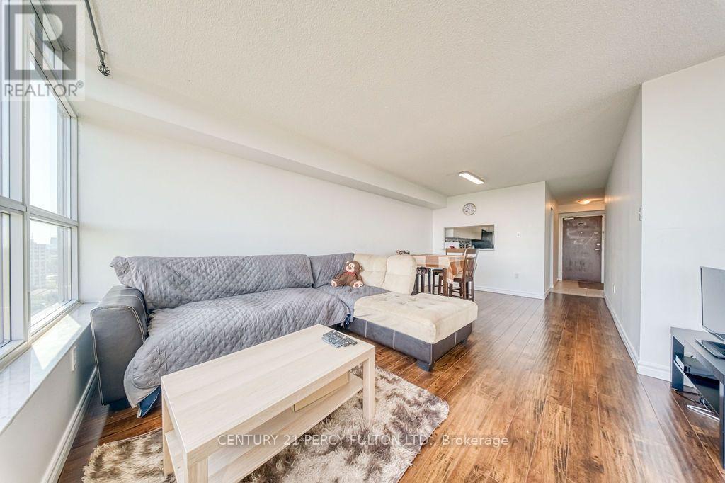 Photo of 2365 Kennedy Road