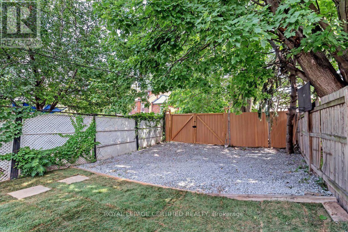 176 EMERALD STREET N - Image 35