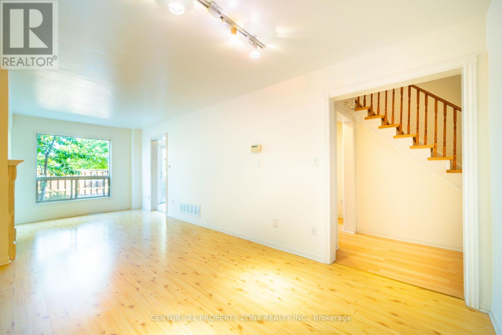#49 35 MALTA AVENUE - 18