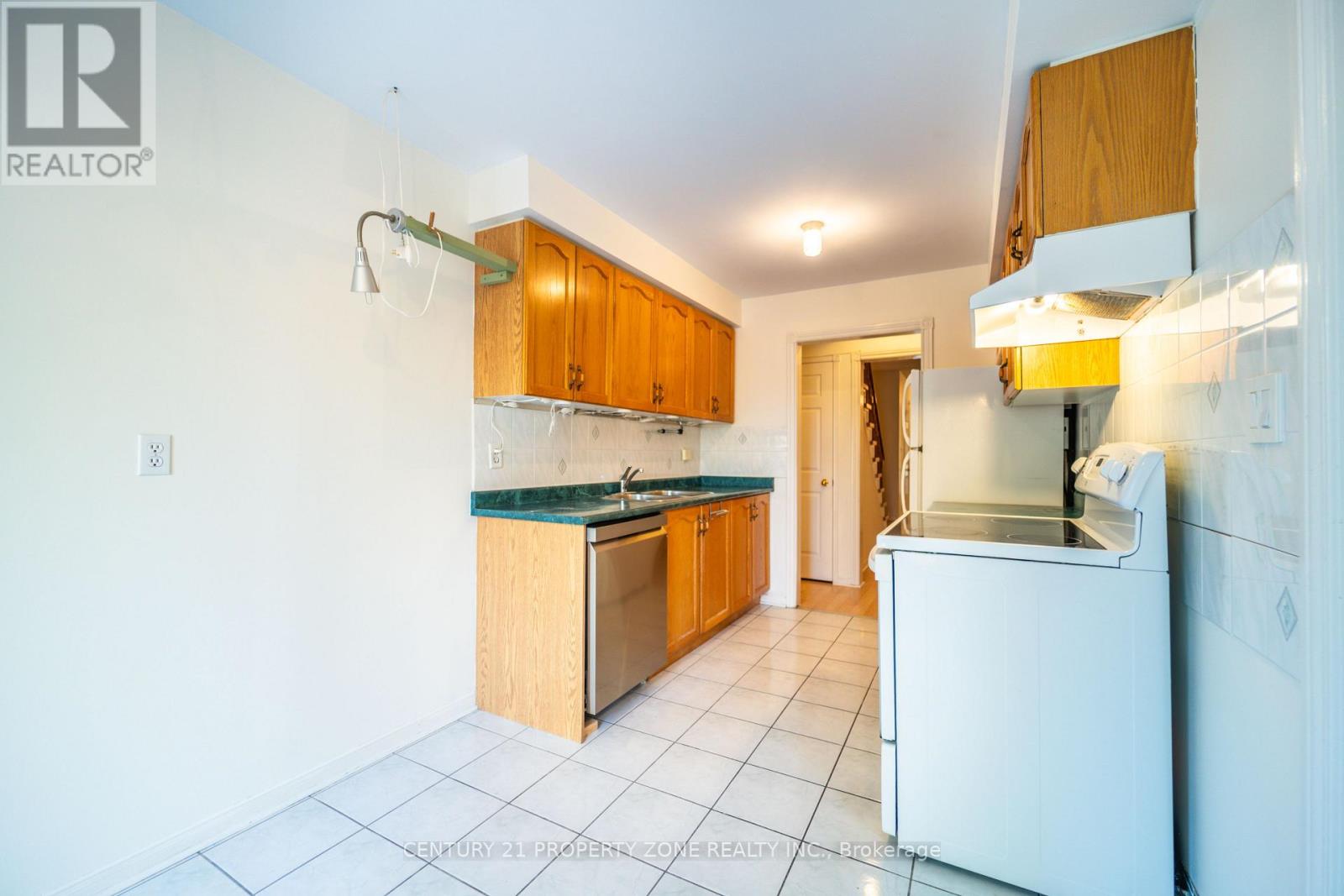#49 35 MALTA AVENUE - 21