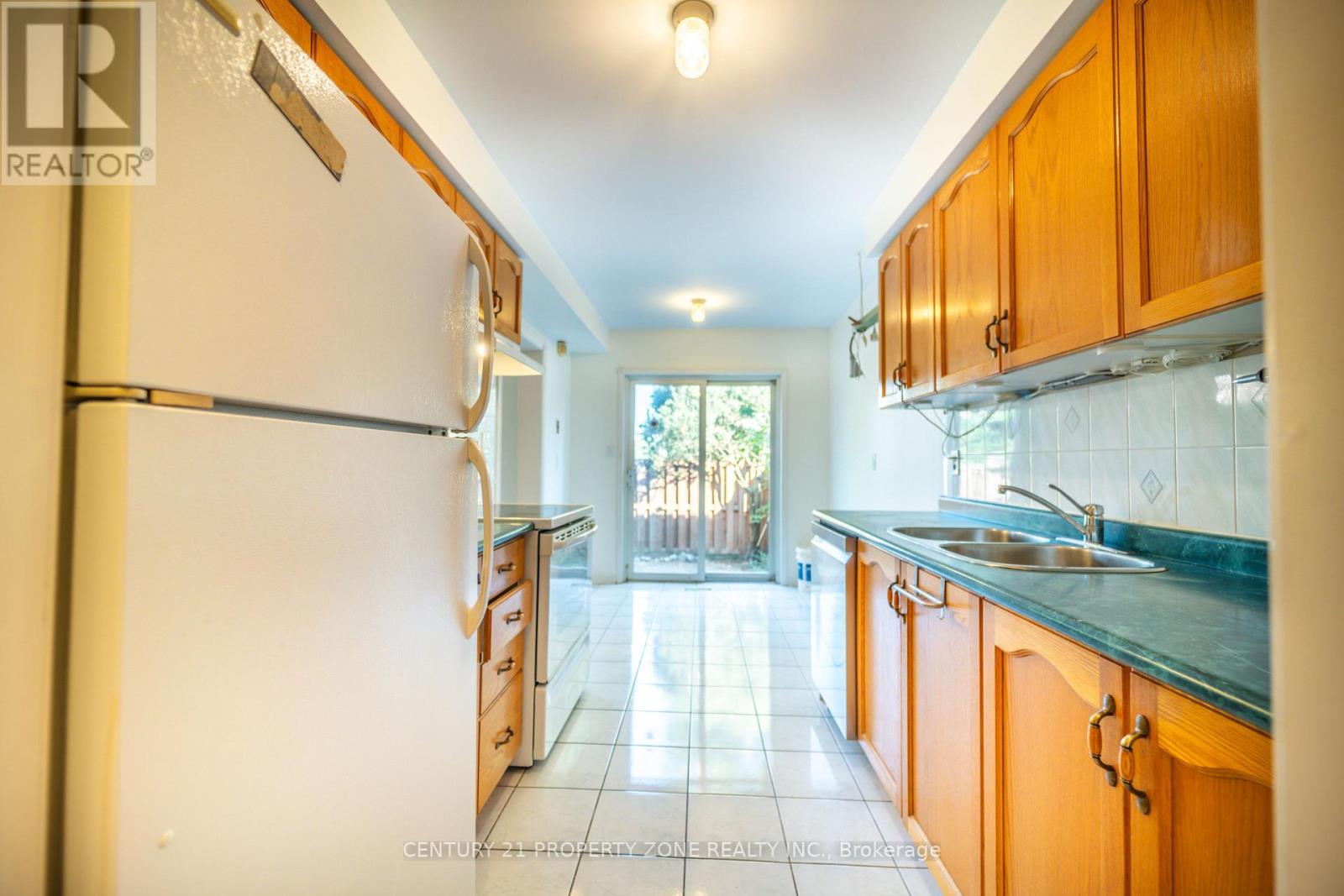#49 35 MALTA AVENUE - 24