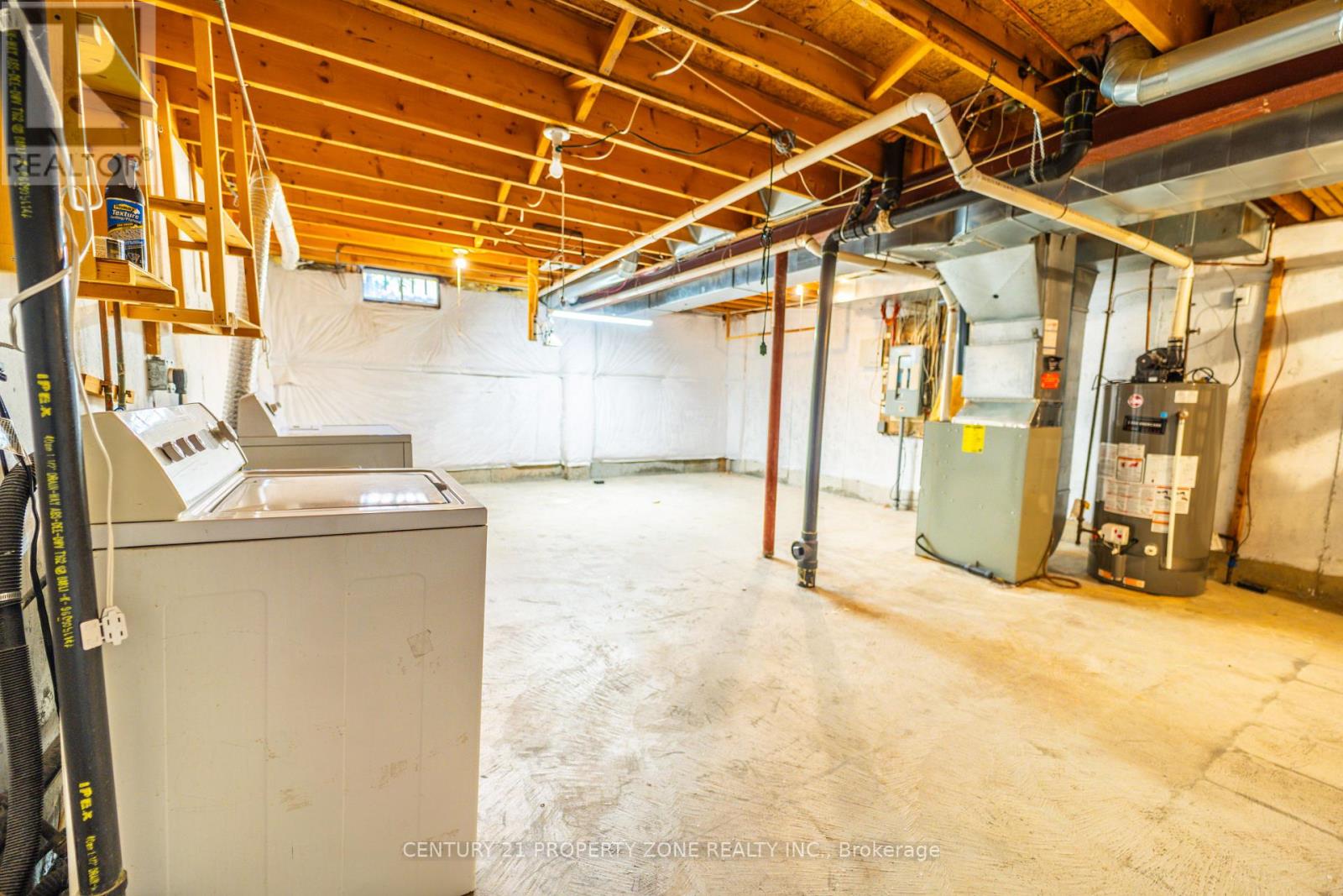 #49 35 MALTA AVENUE - 30