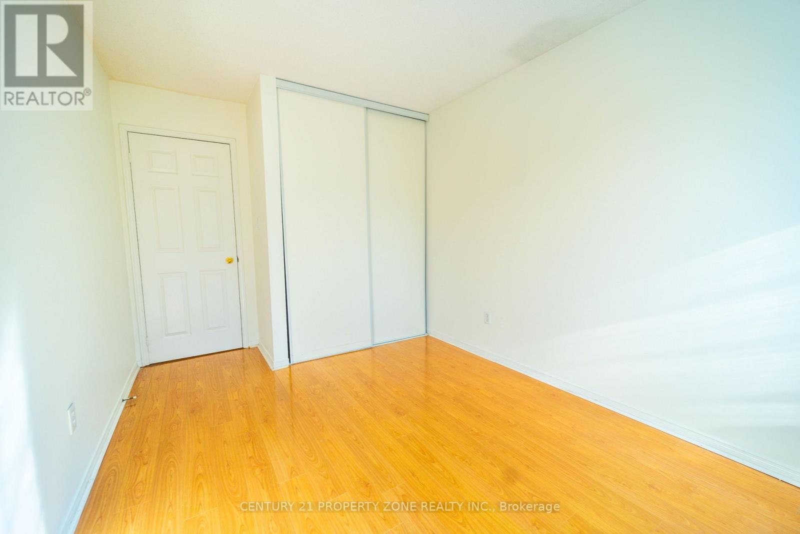 #49 35 MALTA AVENUE - 47