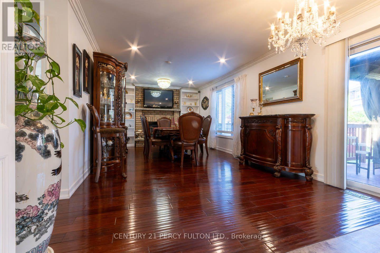7 BRIDLEWOOD LANE - 11