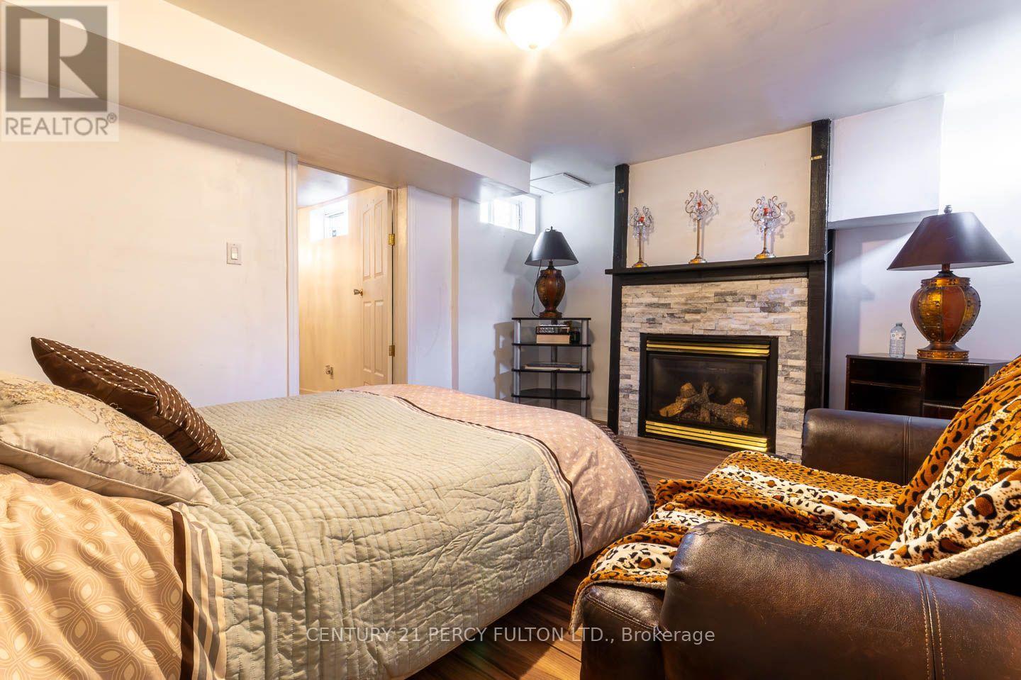 7 BRIDLEWOOD LANE - 24