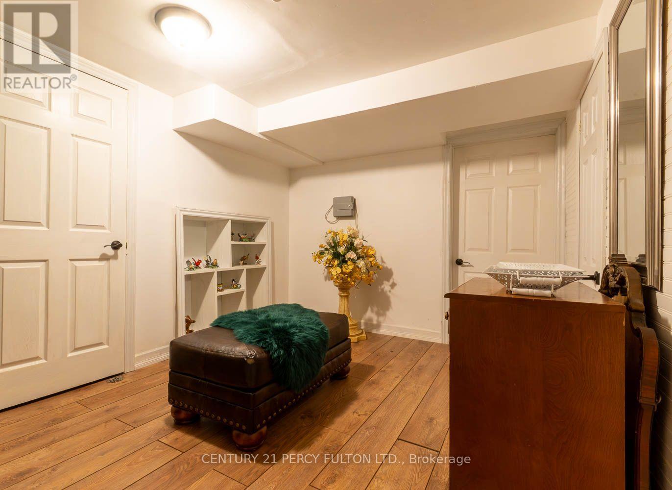 7 BRIDLEWOOD LANE - 26