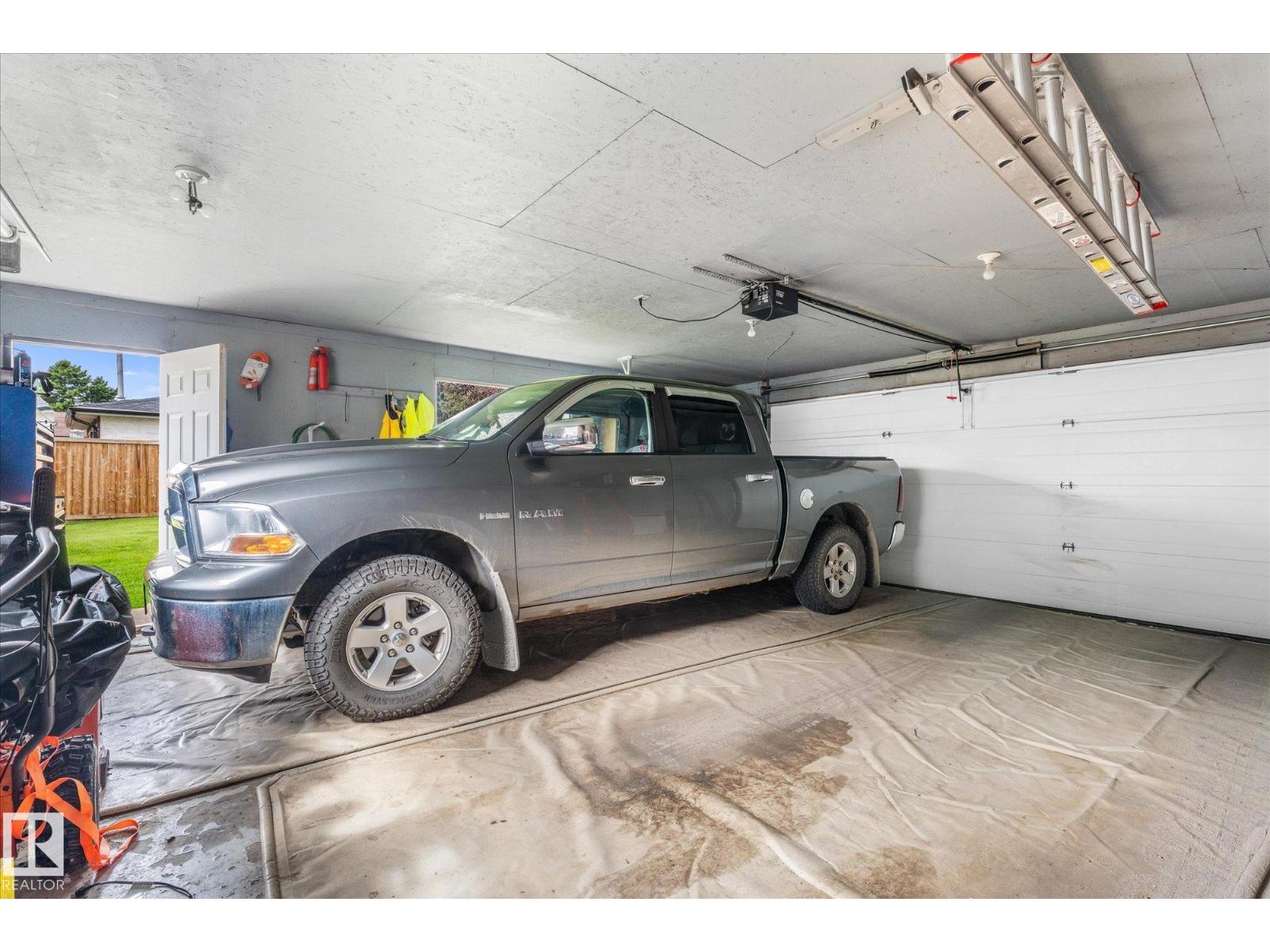 33 OATWAY DR - Image 45
