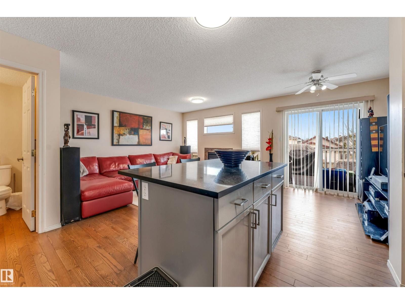 3032 31 AV NW - Image 17