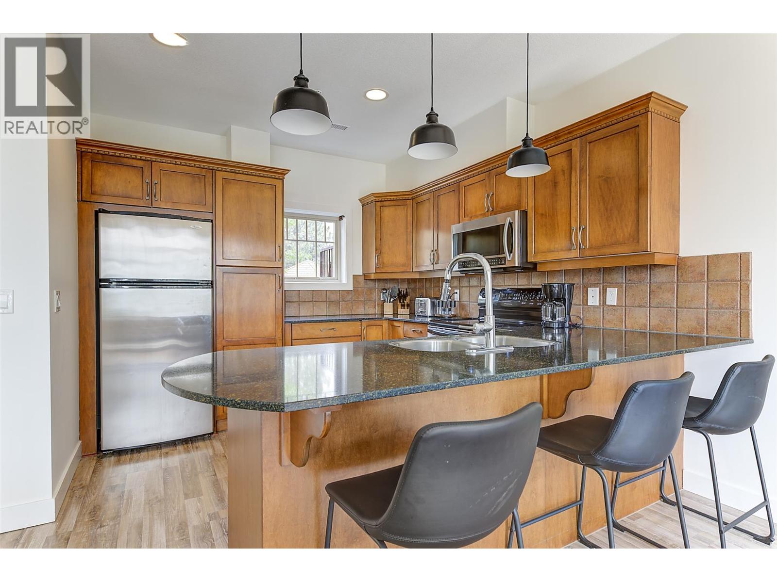 1795 Country Club Drive Unit# 204, Kelowna