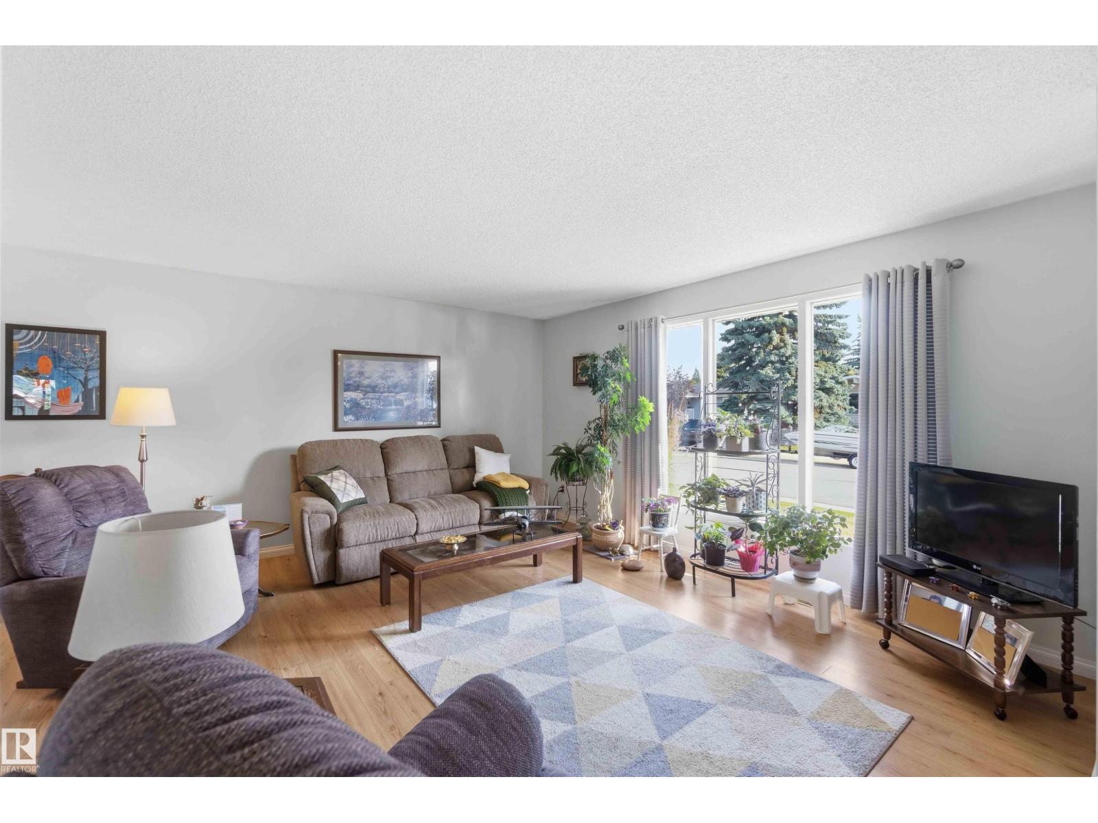 30 CAVANAGH CR - Image 5