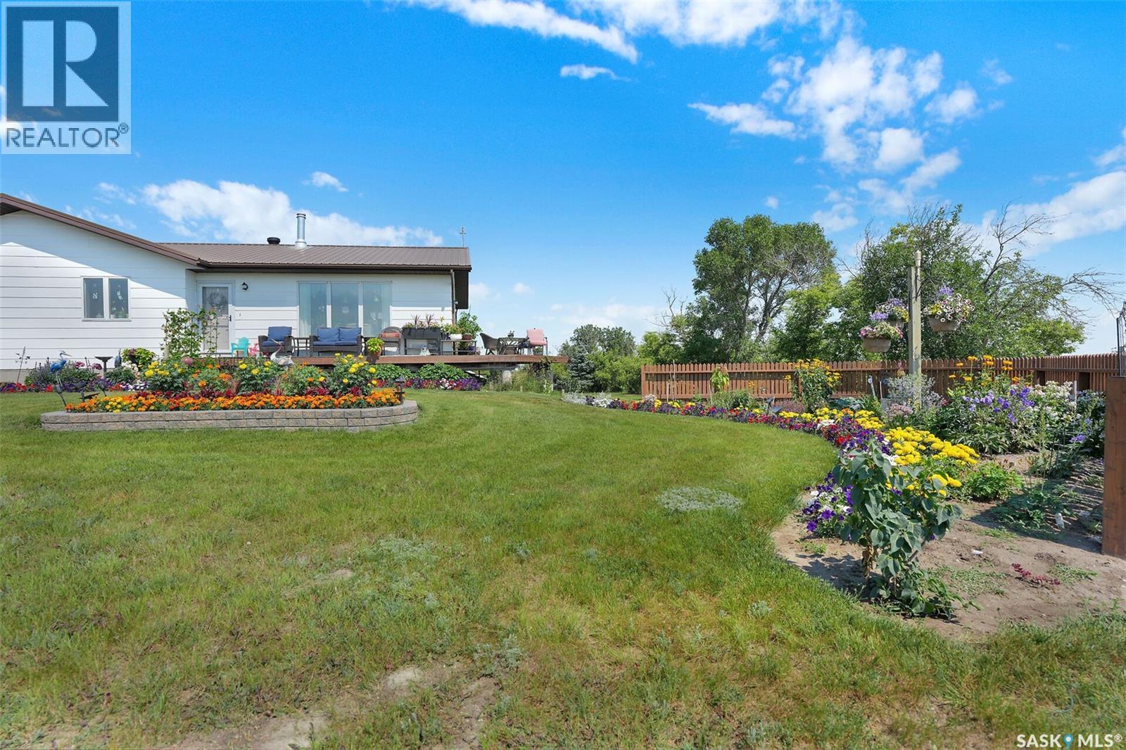 Dilke Acreage - Image 38