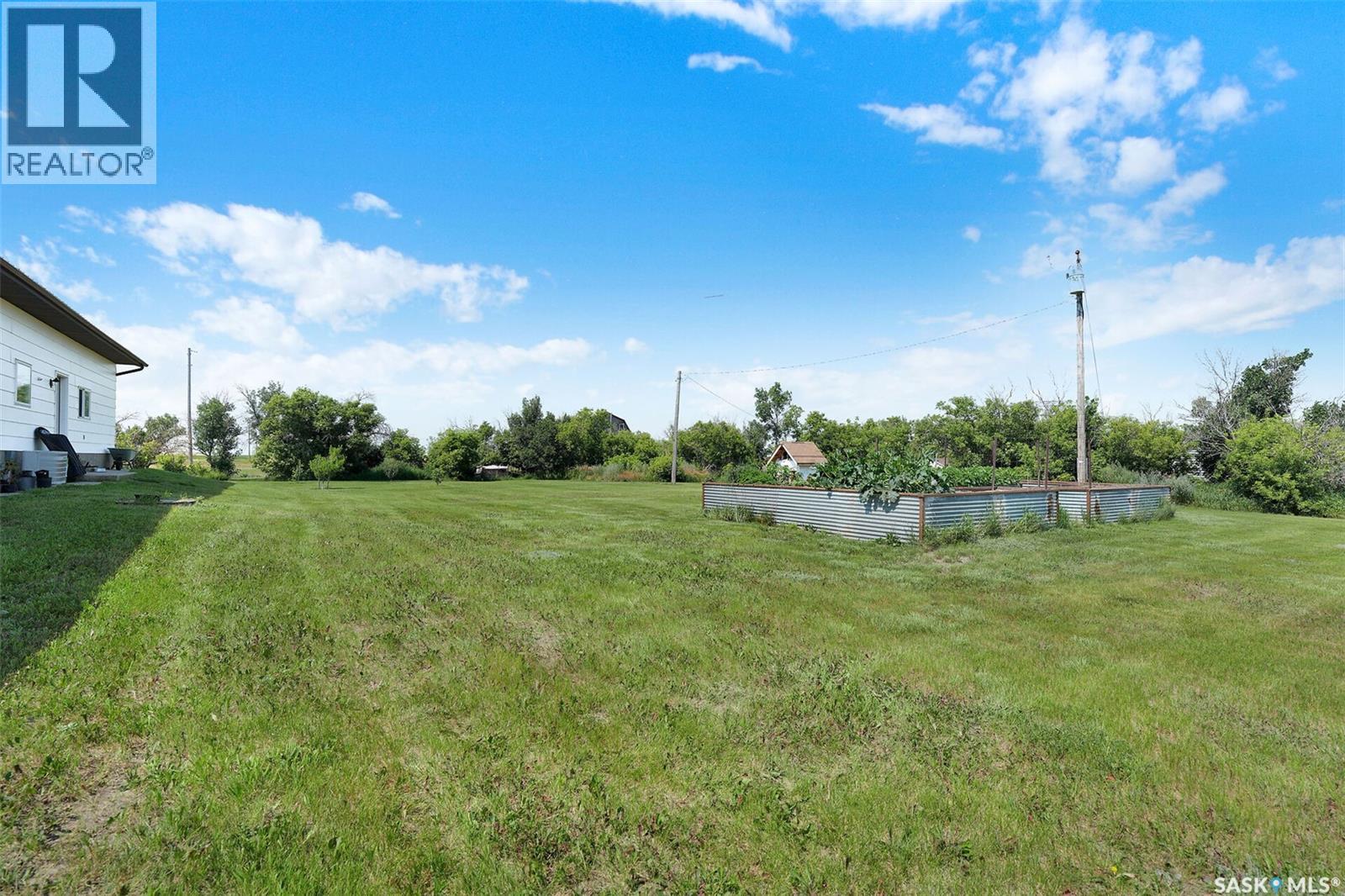 Dilke Acreage - Image 43