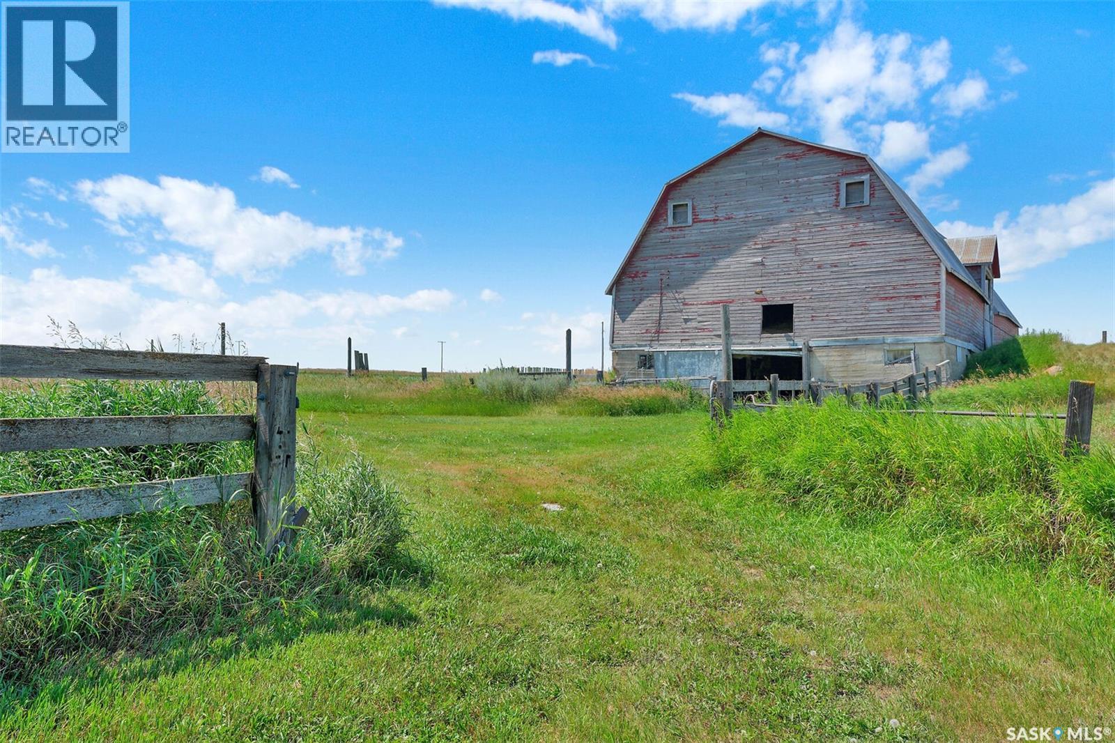 Dilke Acreage - Image 50