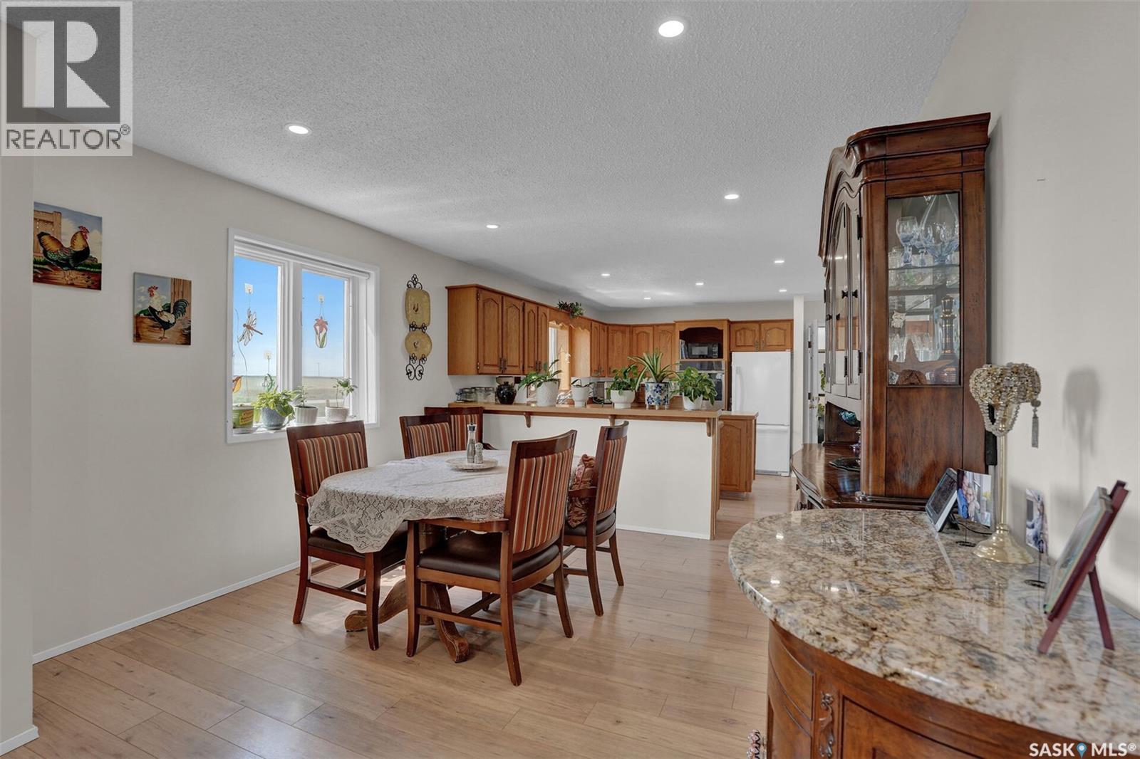 Dilke Acreage - Image 8