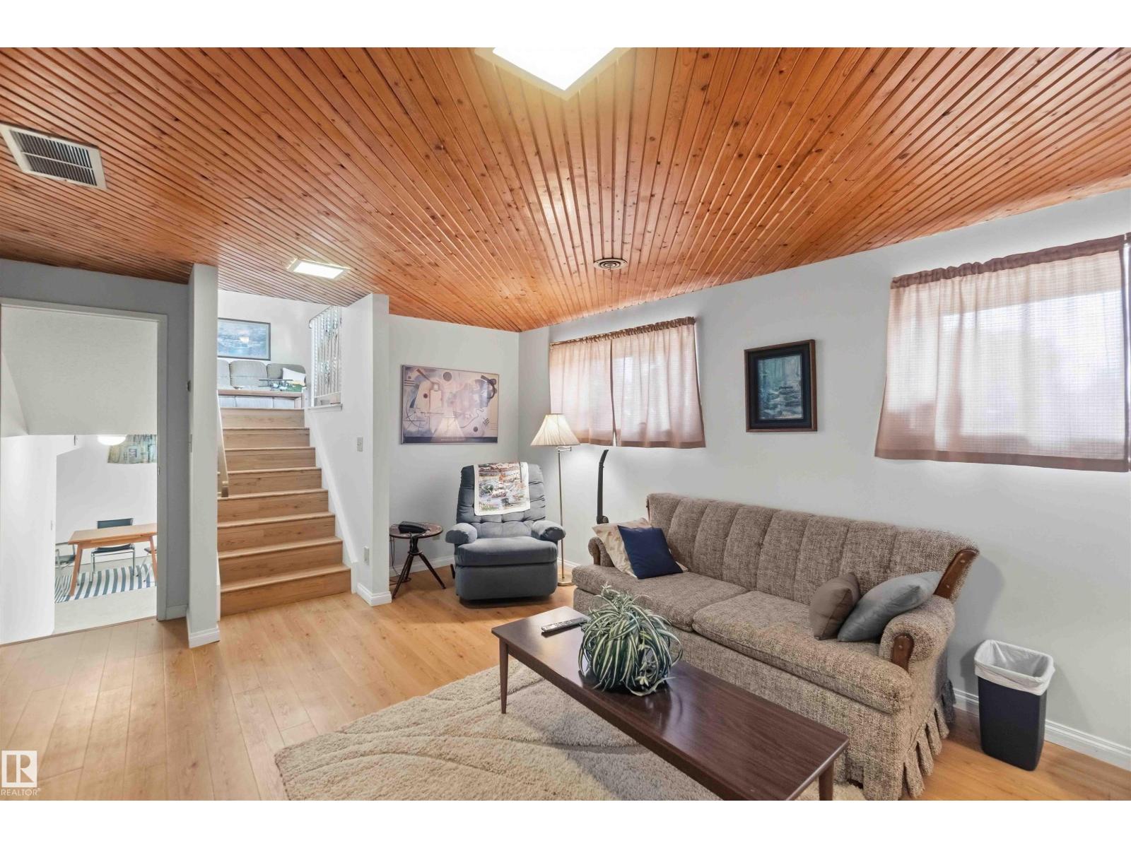 30 CAVANAGH CR - Image 32