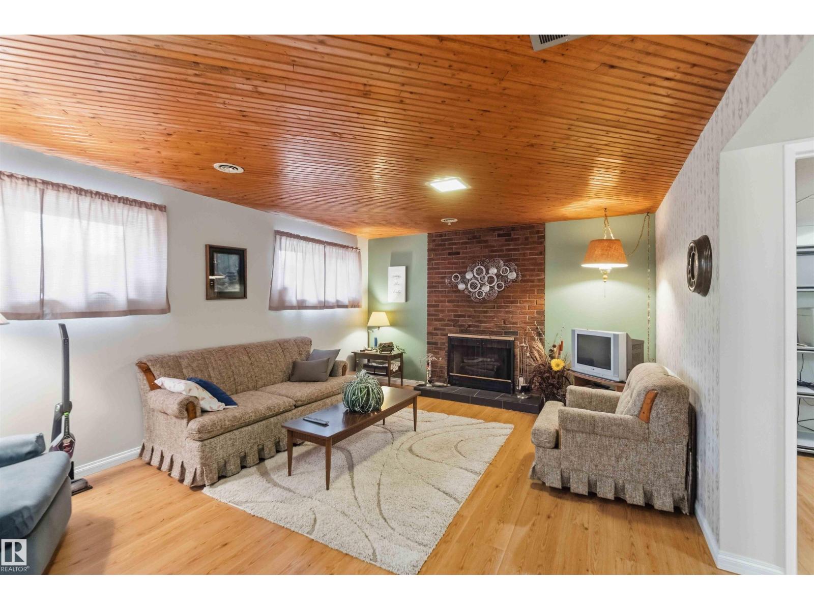 30 CAVANAGH CR - Image 31