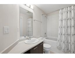 304 13339 102a Avenue, Surrey, BC V3T0C5 Photo 15