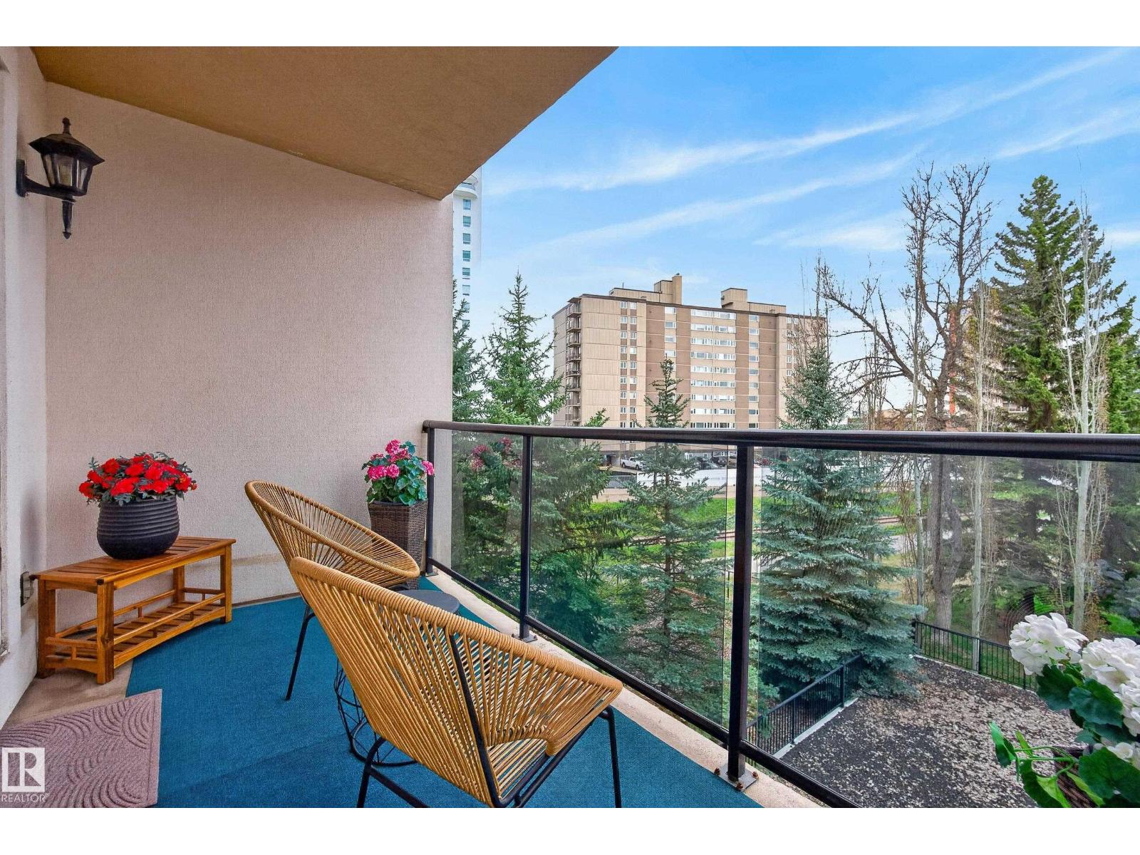 #303 8631 108 ST NW - 20