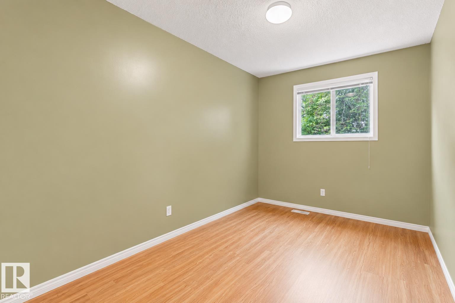 90 230 EDWARDS Drive SW - Photo 17