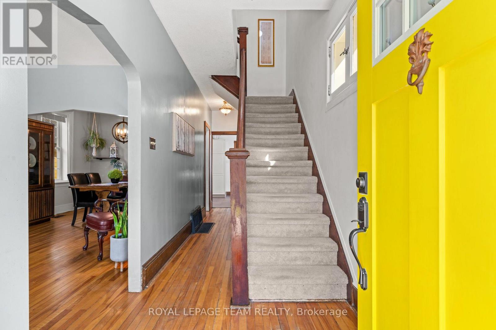6215 ABBOTT STREET W - 4