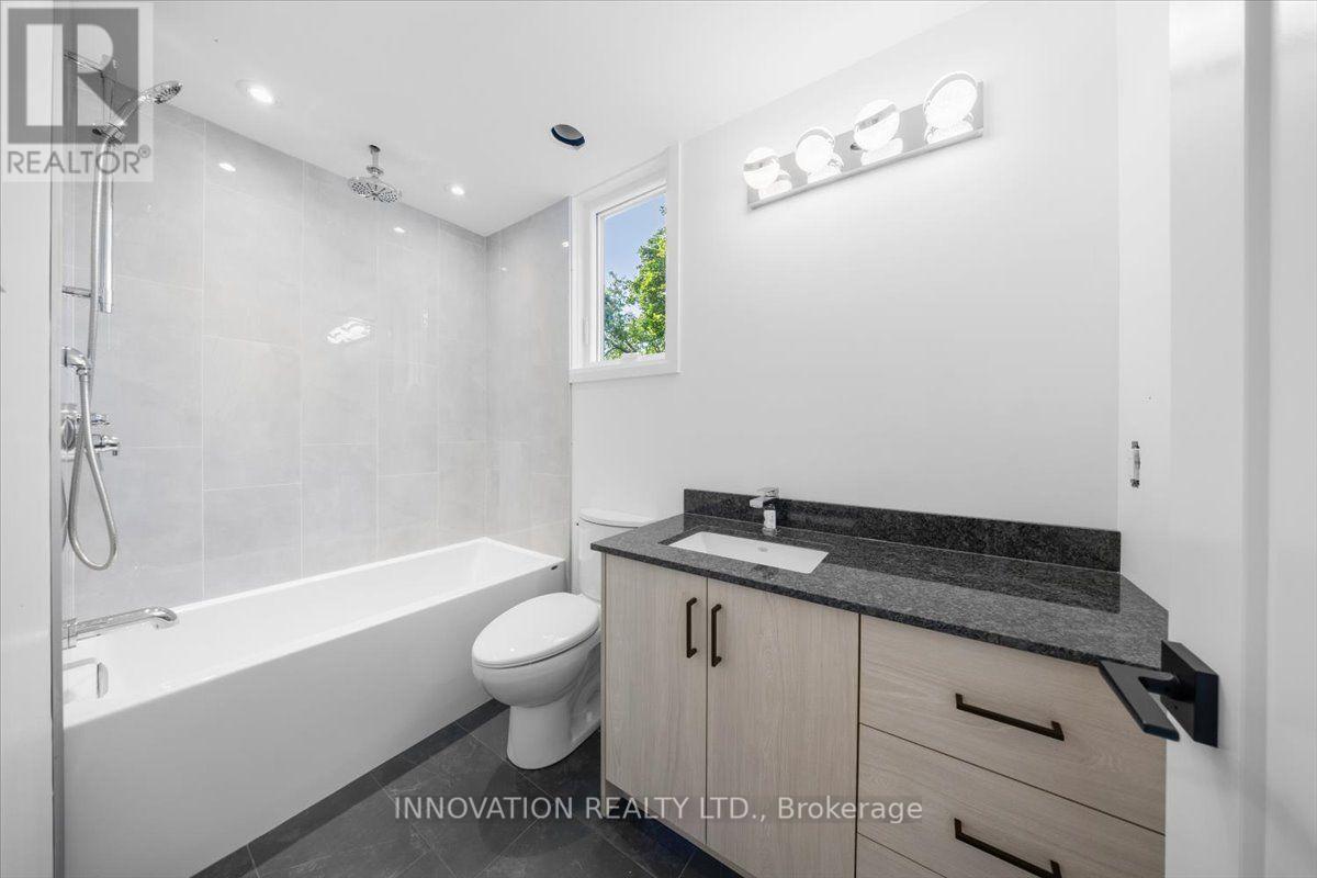 3 Bed, 2 Bath Multi-Family for Rent in Ottawa – 486-1 WENTWORTH AVENUE, Ottawa – MLS# X13647752 - Image 12