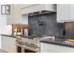 711 Hillview Crescent, Pickering, ON L1W2R6 Photo 9