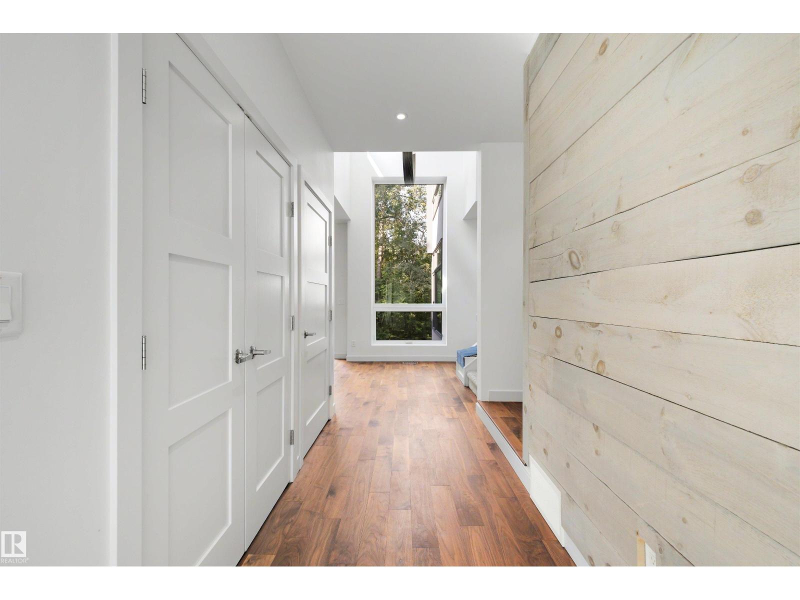 9342 83 AV NW - Image 3