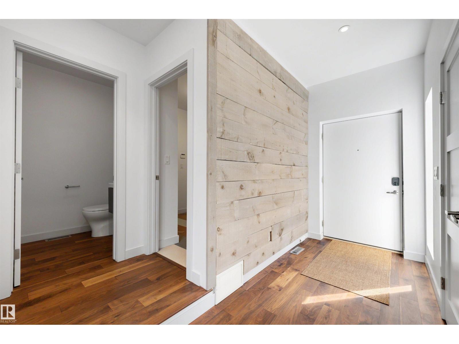 9342 83 AV NW - Image 4