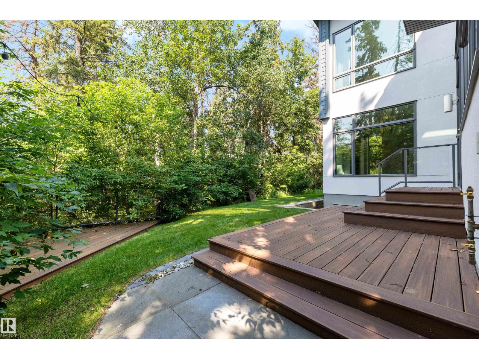 9342 83 AV NW - Image 44
