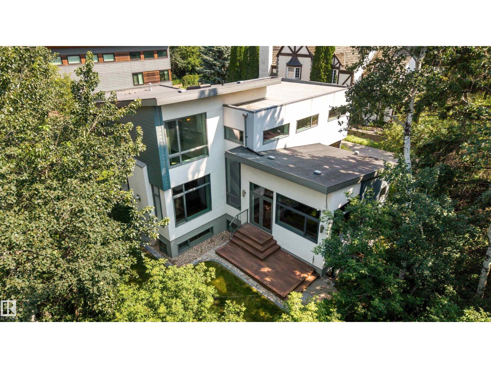 9342 83 AV NW - Image 58