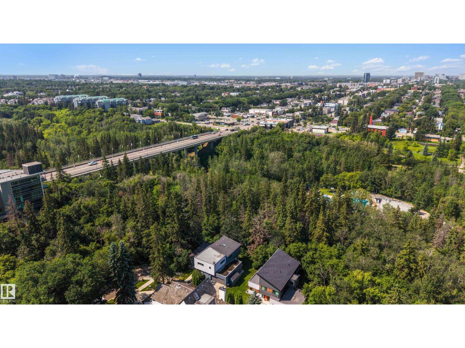 9342 83 AV NW - Image 59