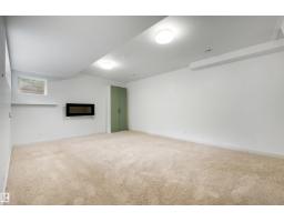 9342 83 Av Nw, Edmonton, AB T6C1B8 Photo 40