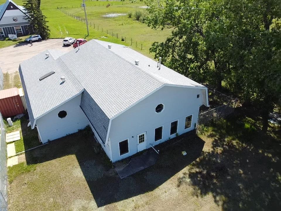 5735 40 Avenue - Photo 6