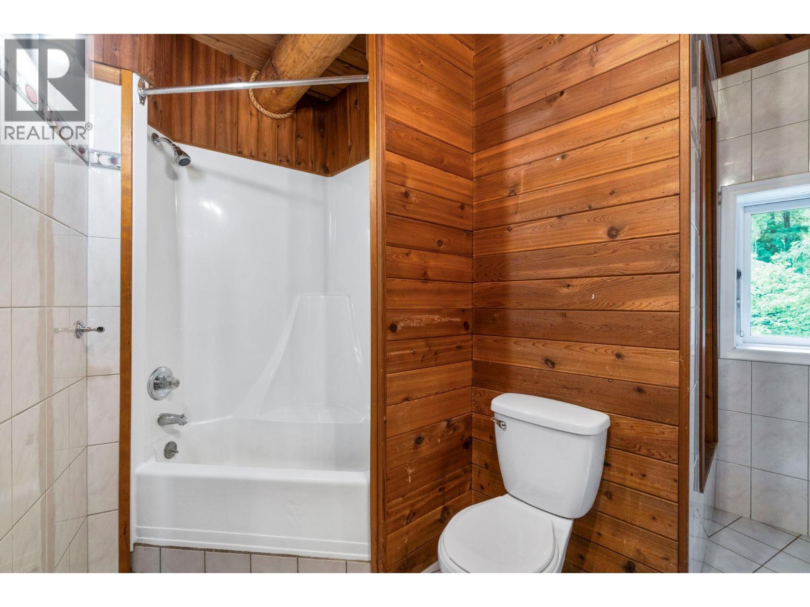 5773 Sunnybrae Canoe Point Road - 52