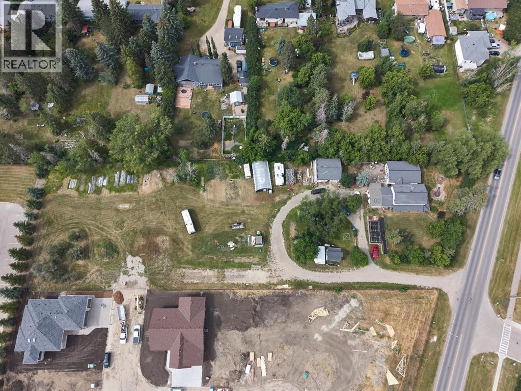 693 10 Avenue - 43
