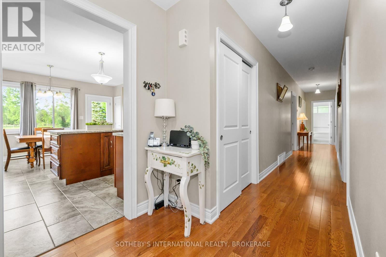880 EDGEMERE ROAD - 11