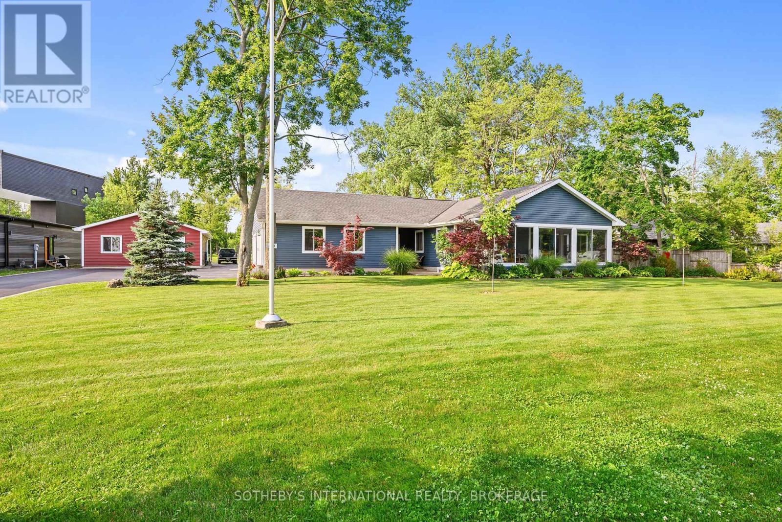880 EDGEMERE ROAD - 3