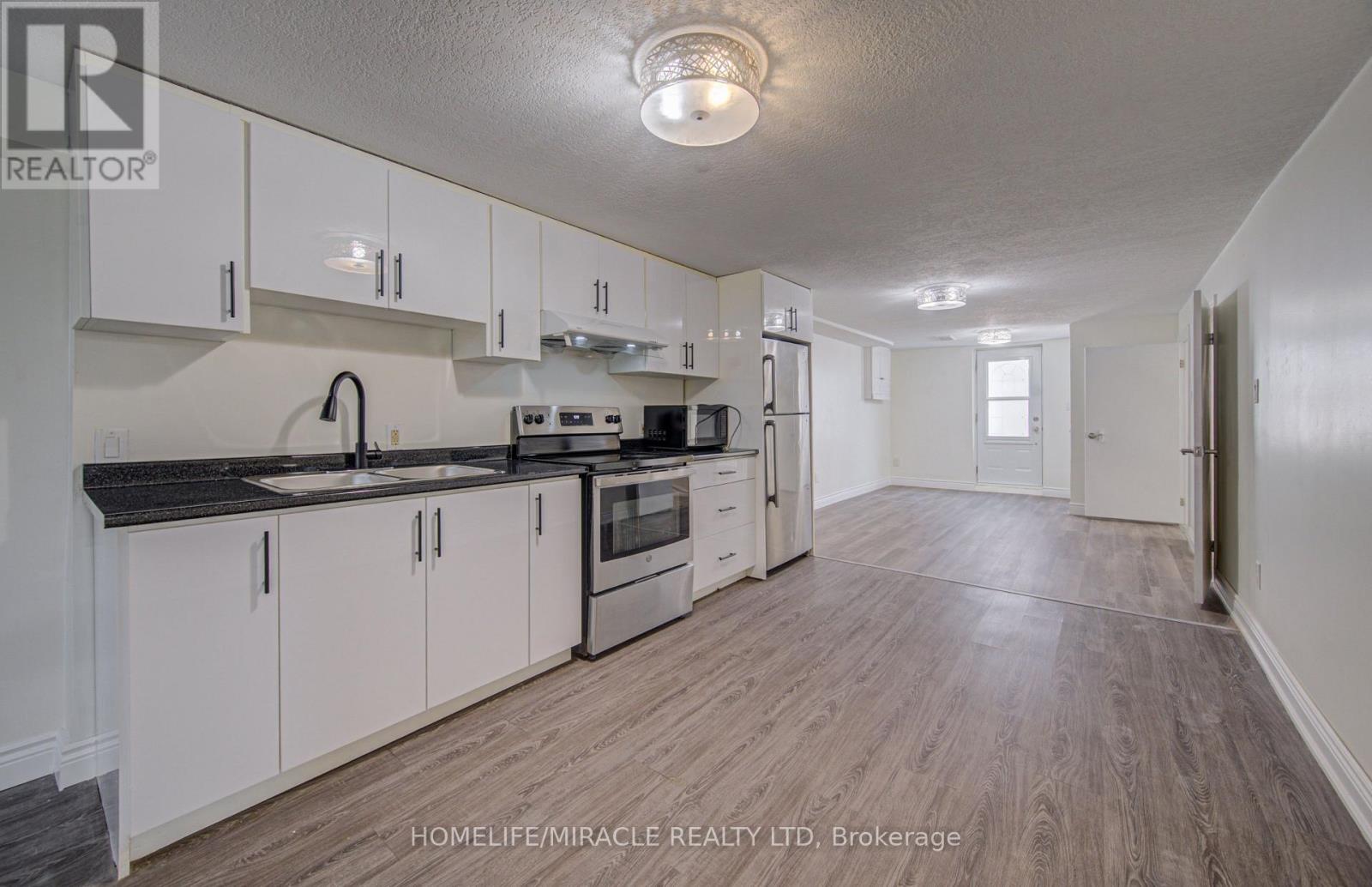 161 KIPLING AVENUE - 29