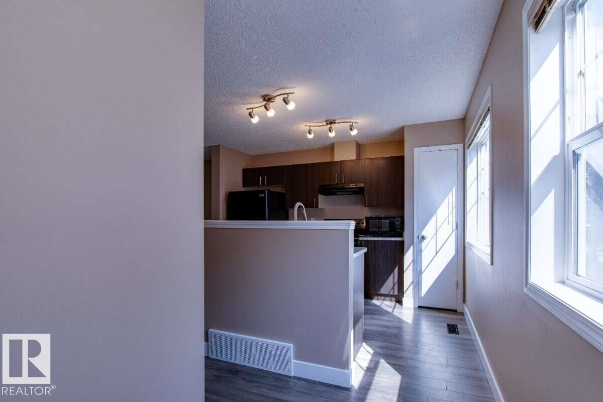 #15 8304 11 AV SW - 15