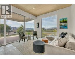 1243 Evans Avenue, Penticton, BC V2A8R7 Photo 18