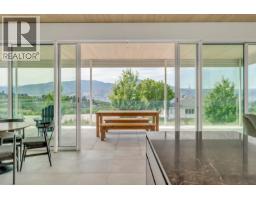 Kitchen - 1243 Evans Avenue, Penticton, BC V2A8R7 Photo 16