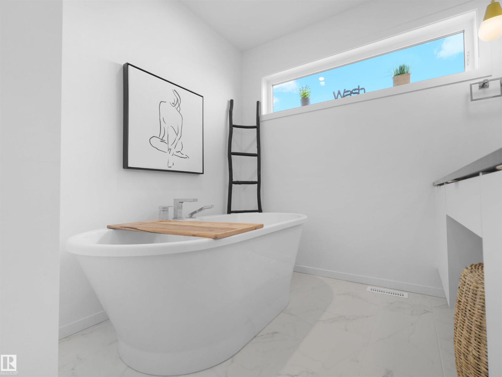 4597 66 ST - Image 26