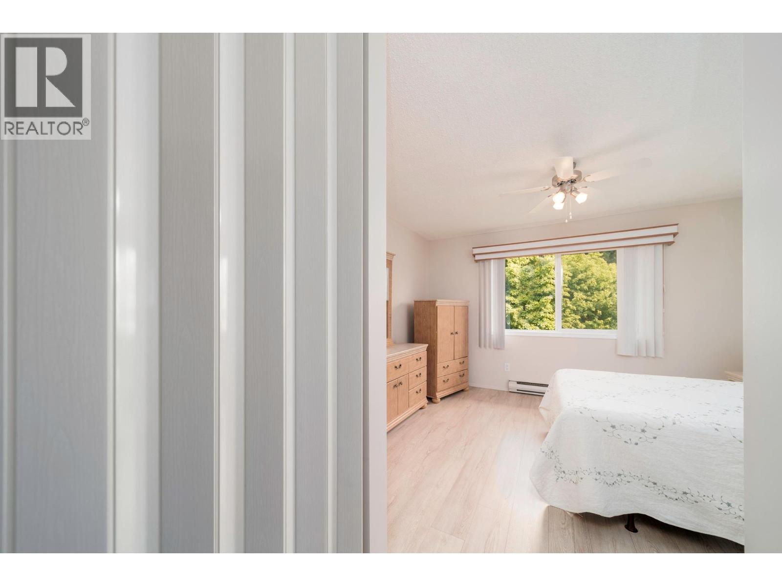211 2085 Gordon Drive, Kelowna